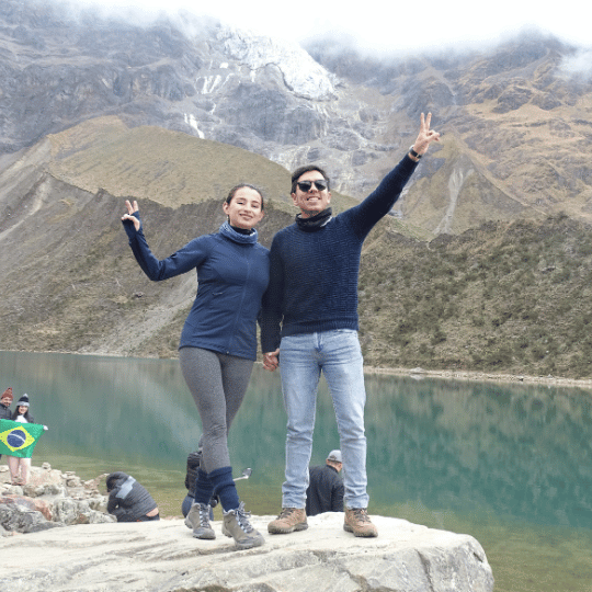 Laguna Humantay, una laguna turquesa en los Andes peruanos.